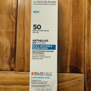 La Roche-Posay Anthelios UV Hydra Daily Invisible Sunscreen - White